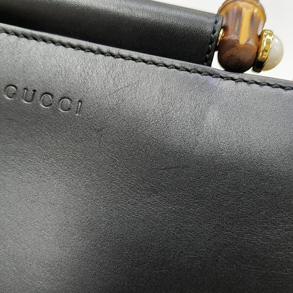 Nymphaea Calfskin Black