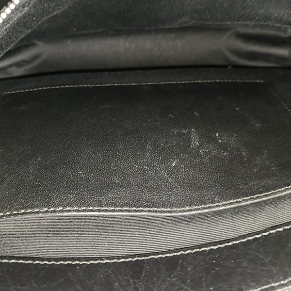 NIKI Medium Chevron Calfskin Black