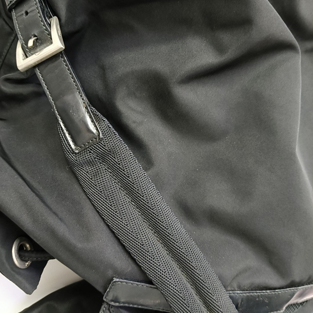 Re-Nylon Medium Nylon Black