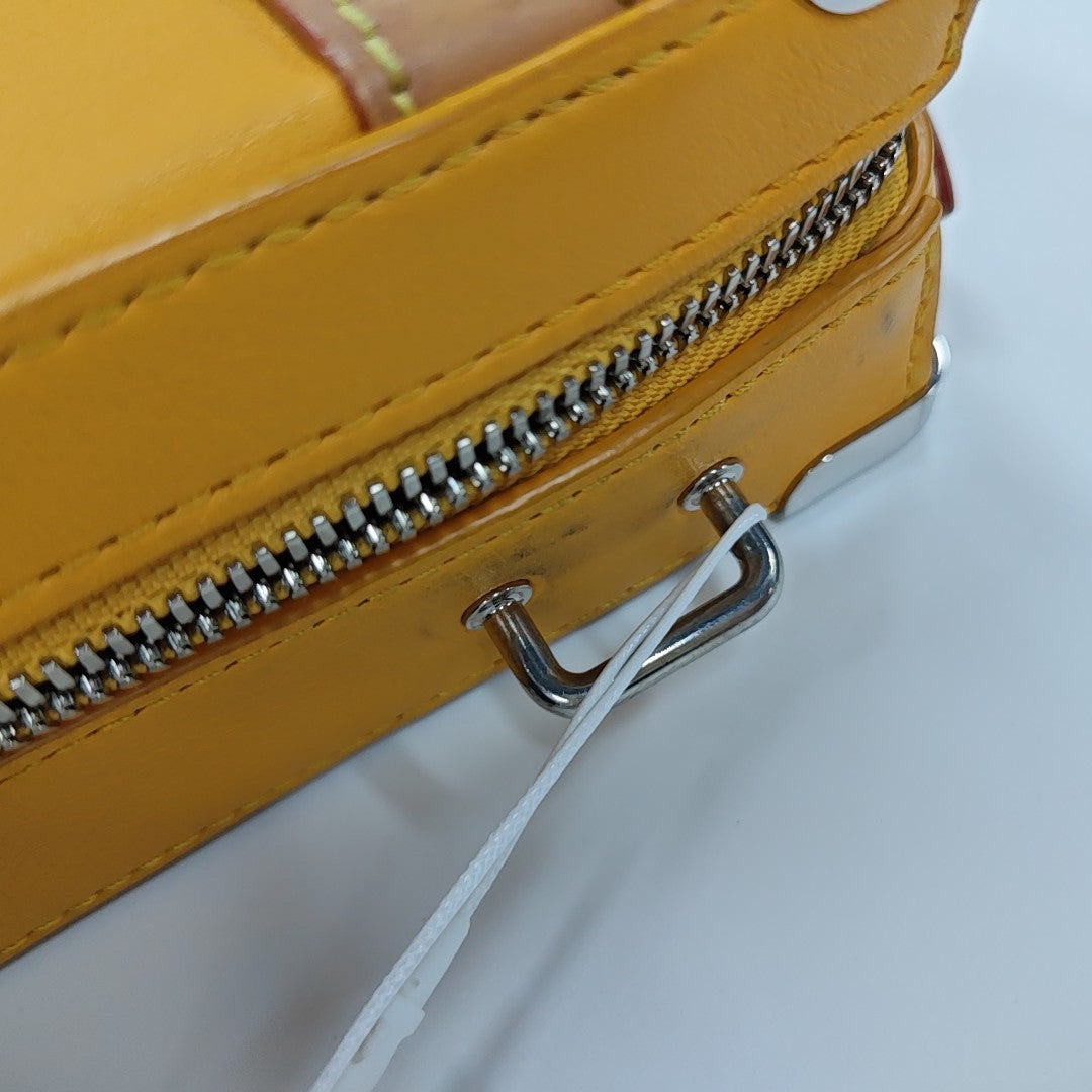 SOFT TRUNK Calfskin Yellow
