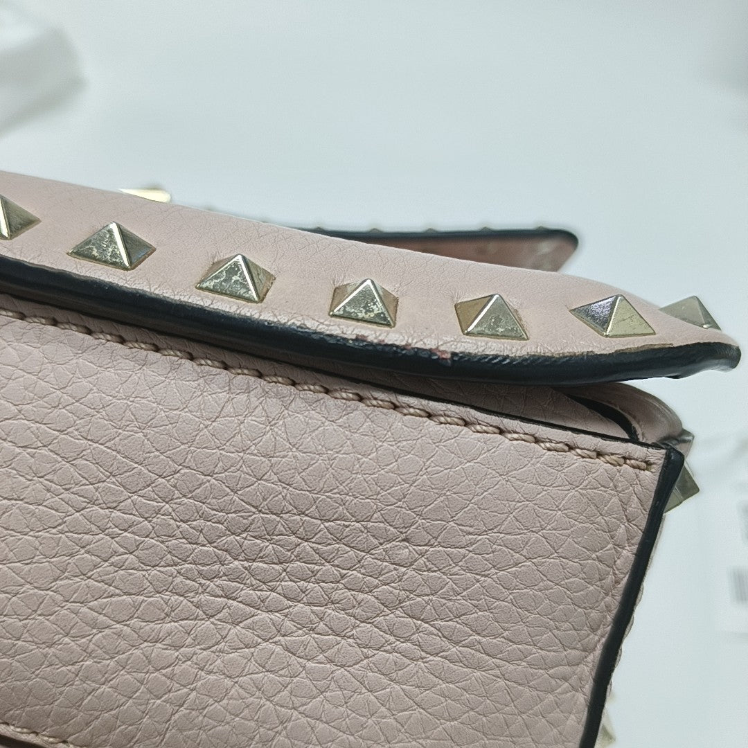 Rockstud Leather Pink