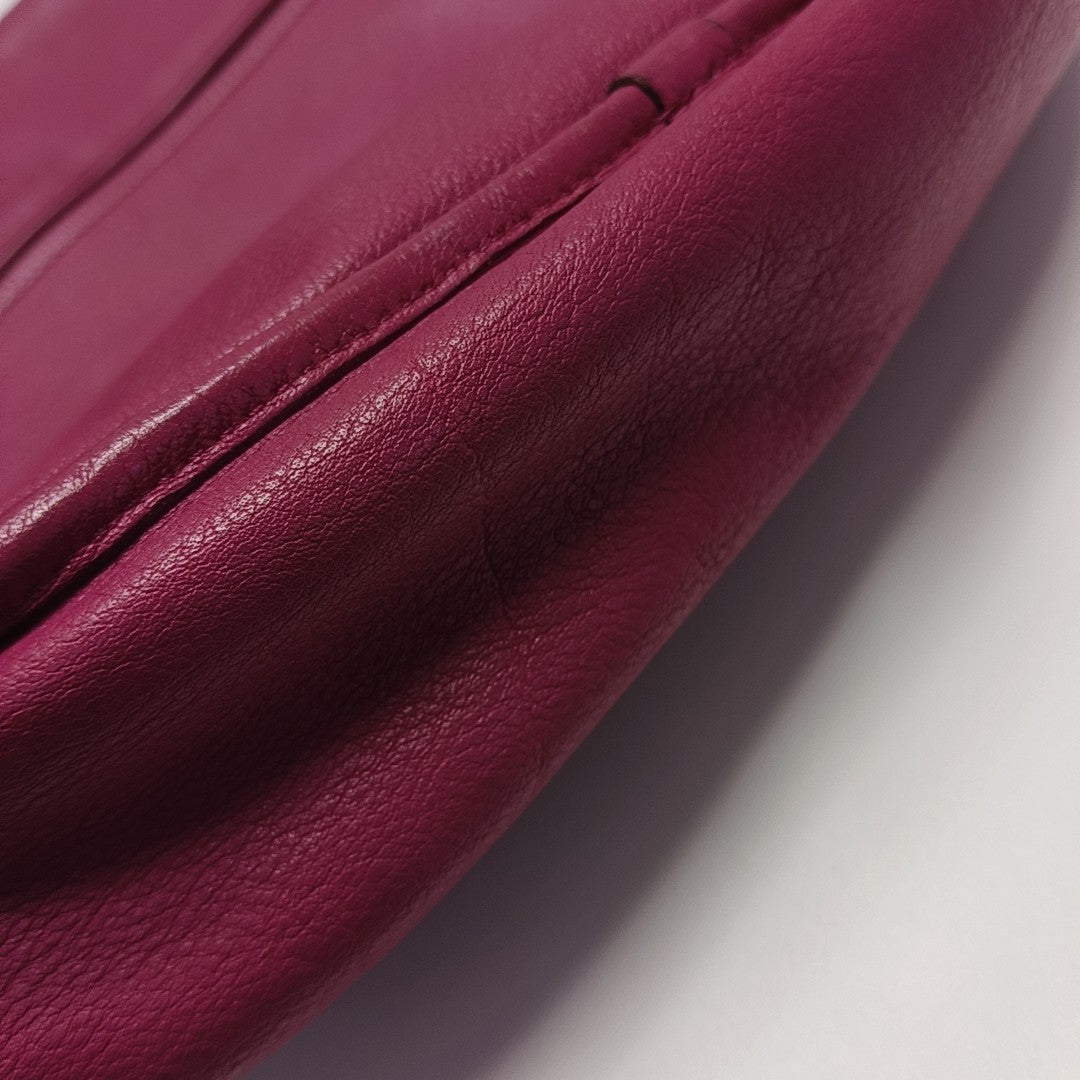 Heritage Medium Calfskin Red
