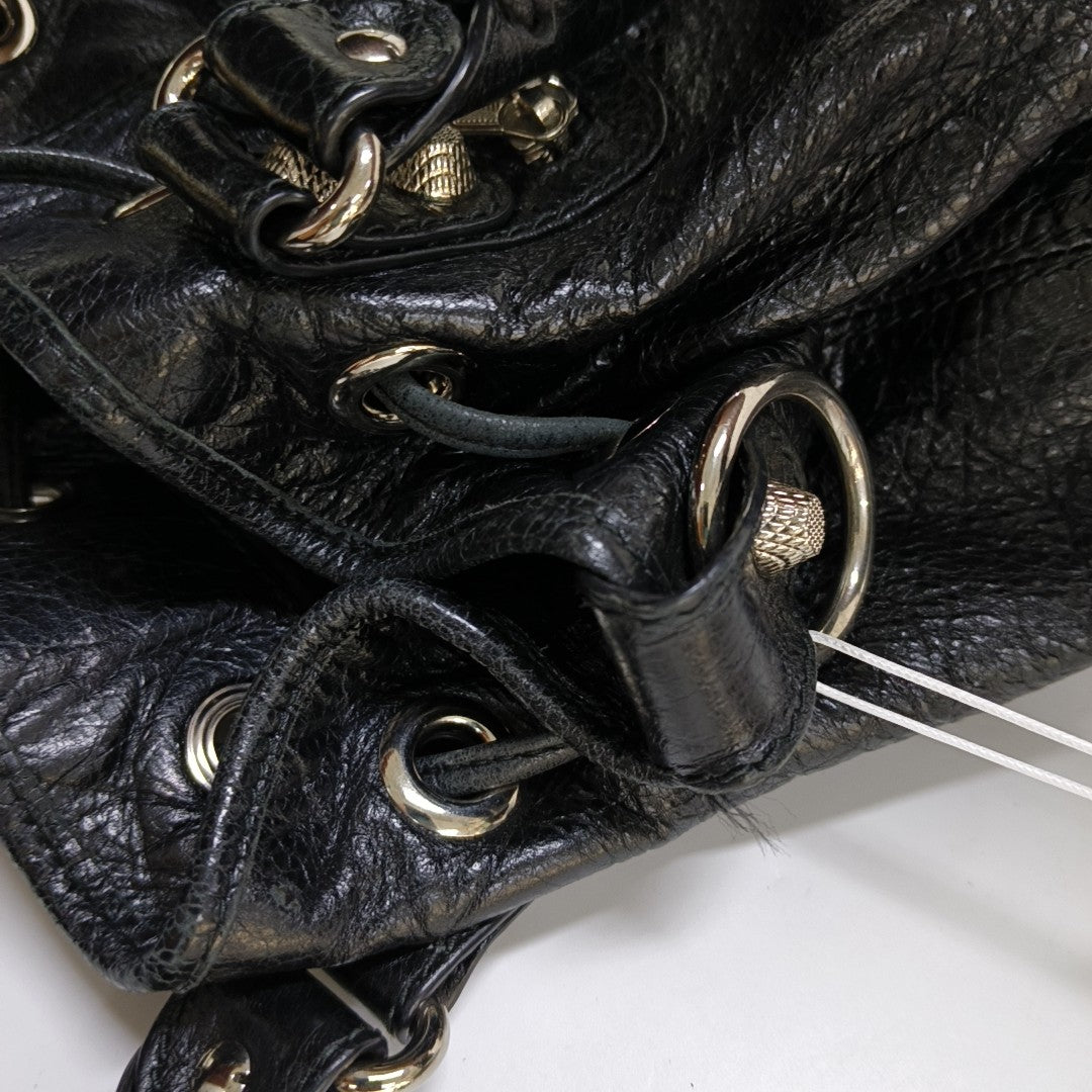 Pompon Bag Calfskin Black