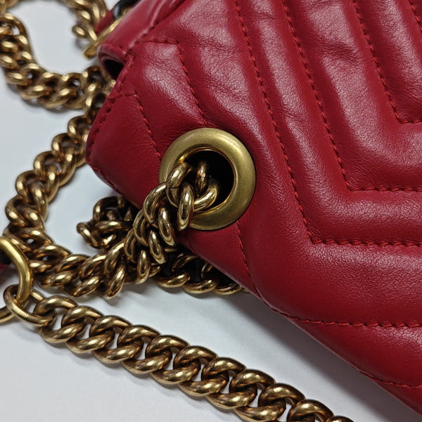 GG Marmont Medium Quilted Calfskin Red