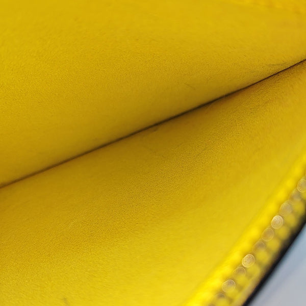 E/w Leather Yellow