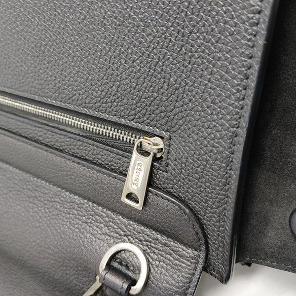 TRAPEZE Small Calfskin Black
