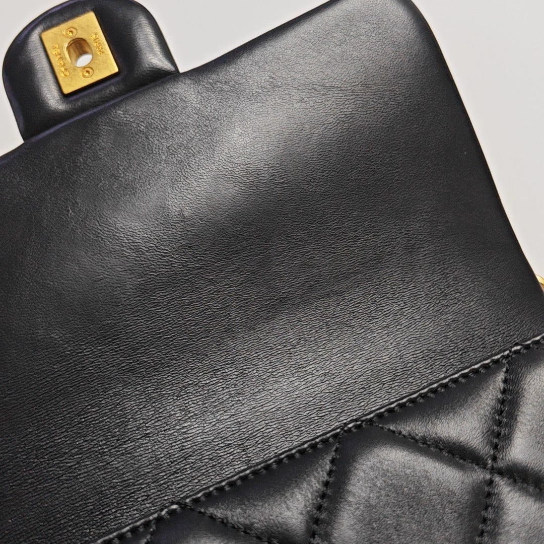 Quilted Calfskin Shoulder Bag Black
