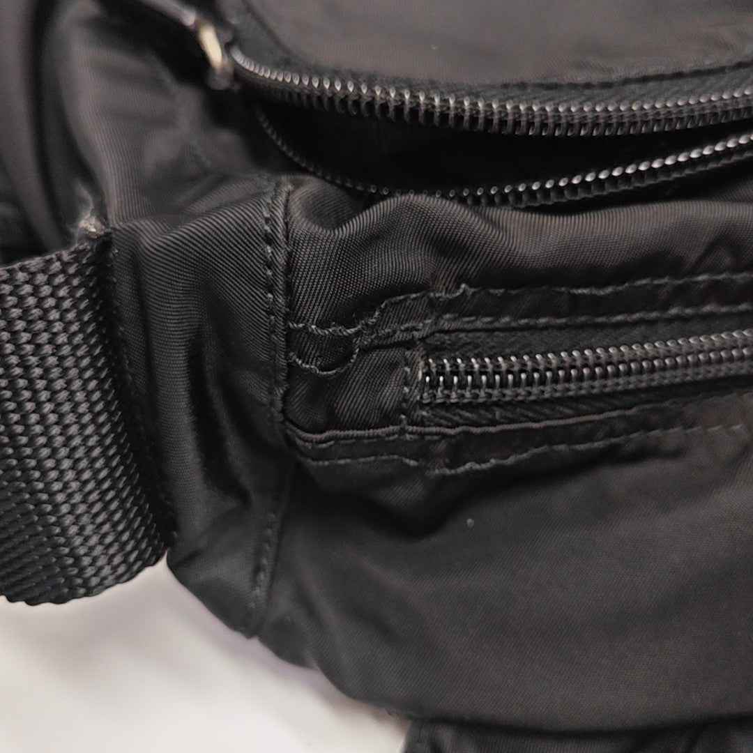 Vela Messenger Bag Nylon Black