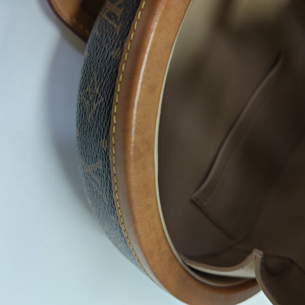 BOITE CHAPEAU PM Monogram Coated Canvas Brown