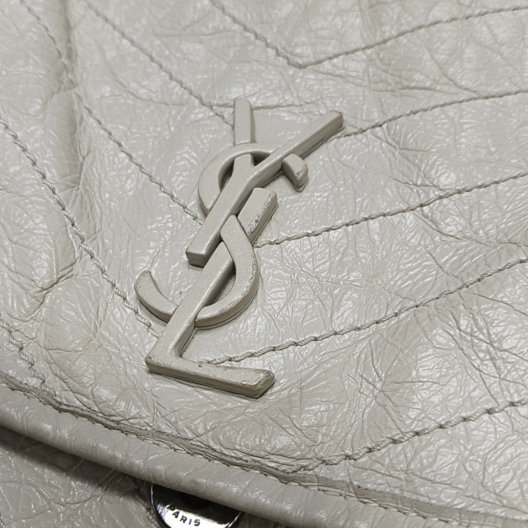 NIKI Medium Chevron Calfskin Beige
