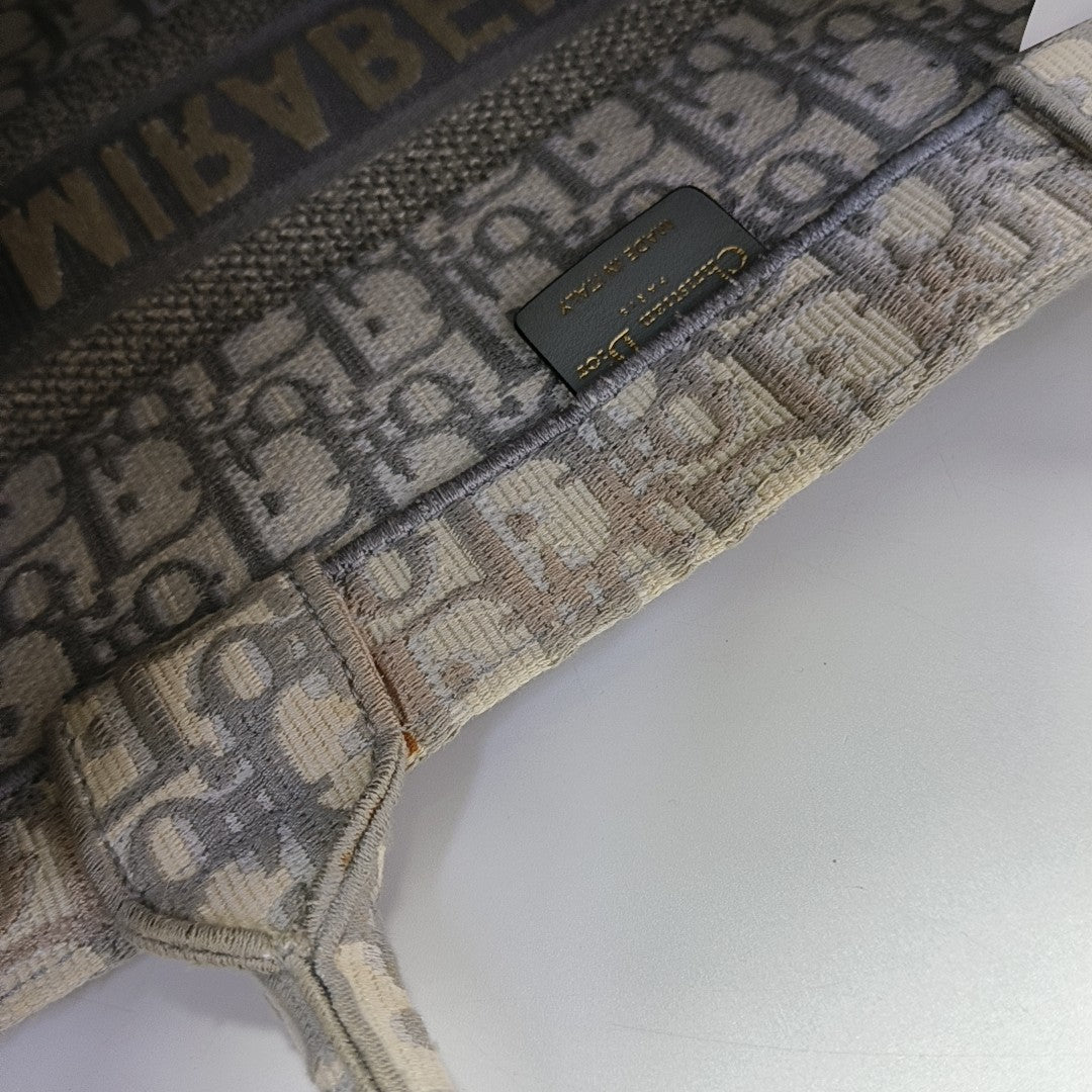 Book Tote Medium Oblique Canvas White