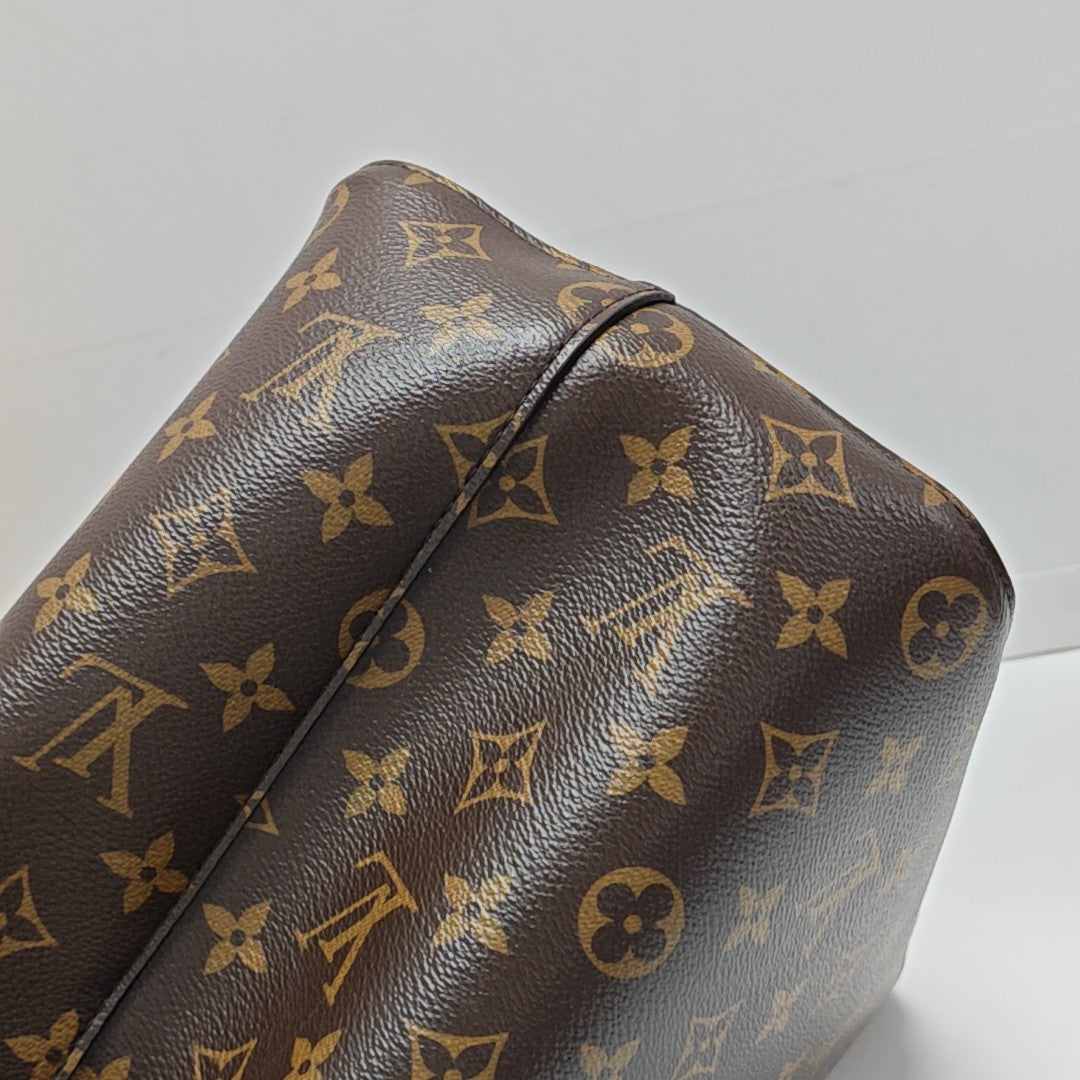 NÉONOÉ MM Monogram Coated Canvas Brown
