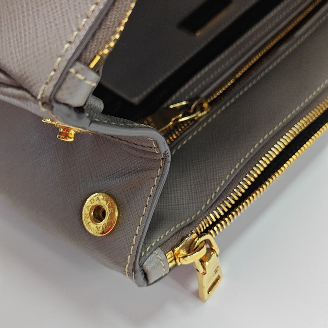 Galleria Large Saffiano Calfskin Gray