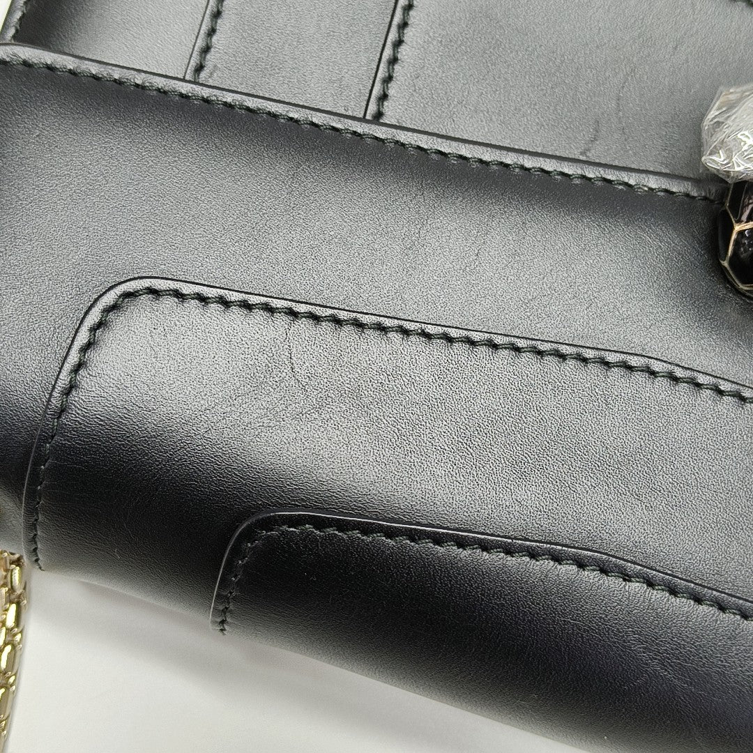 SERPENTI FOREVER Medium Quilted Calfskin Black