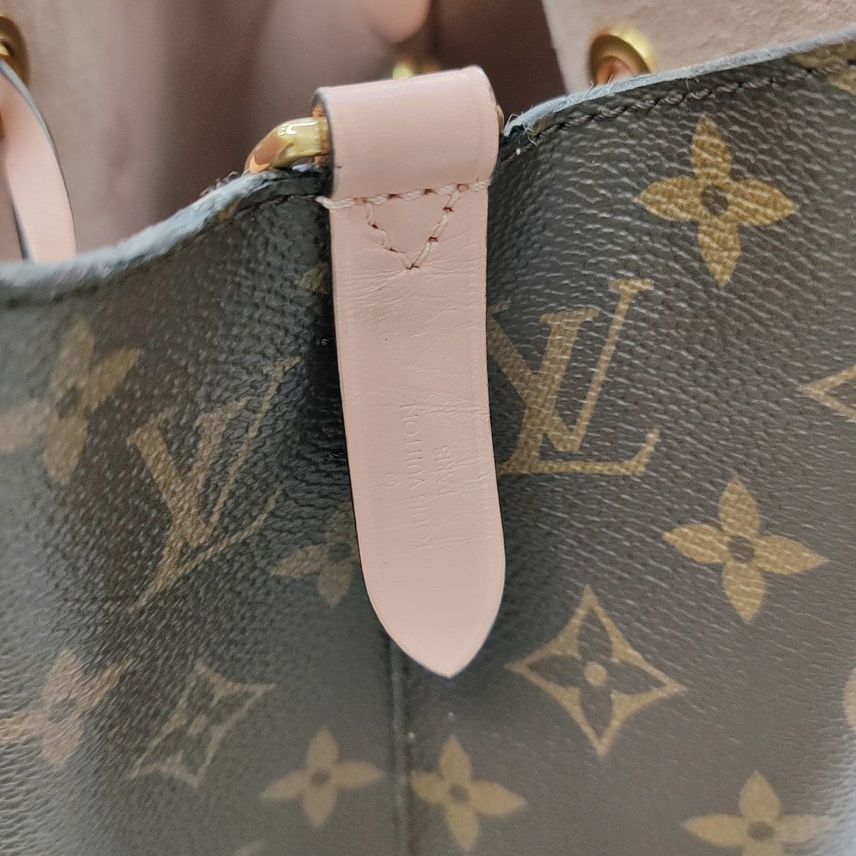 NÉONOÉ MM Monogram Coated Canvas Brown