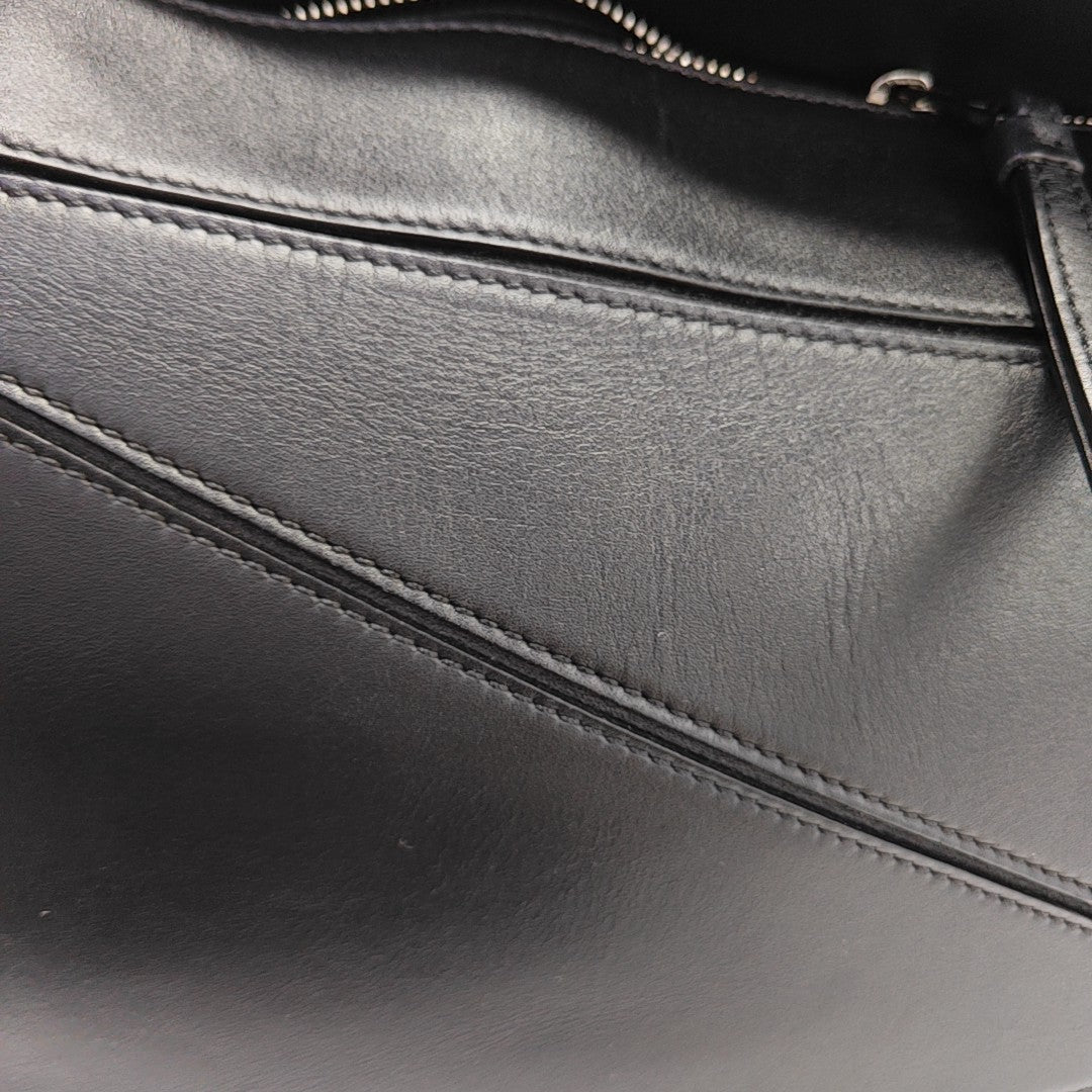 Puzzle Medium Calfskin Black
