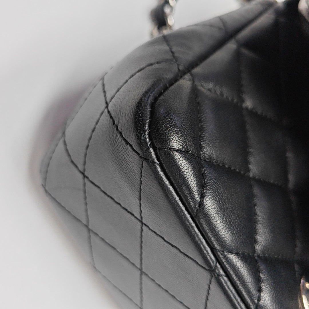CLASSIC FLAP Mini Quilted Lambskin Black