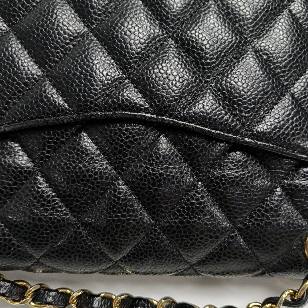 CLASSIC FLAP Medium Quilted Grained Calfskin Black