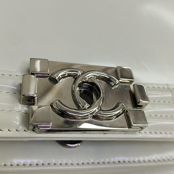 BOY CHANEL Maxi Calfskin Beige