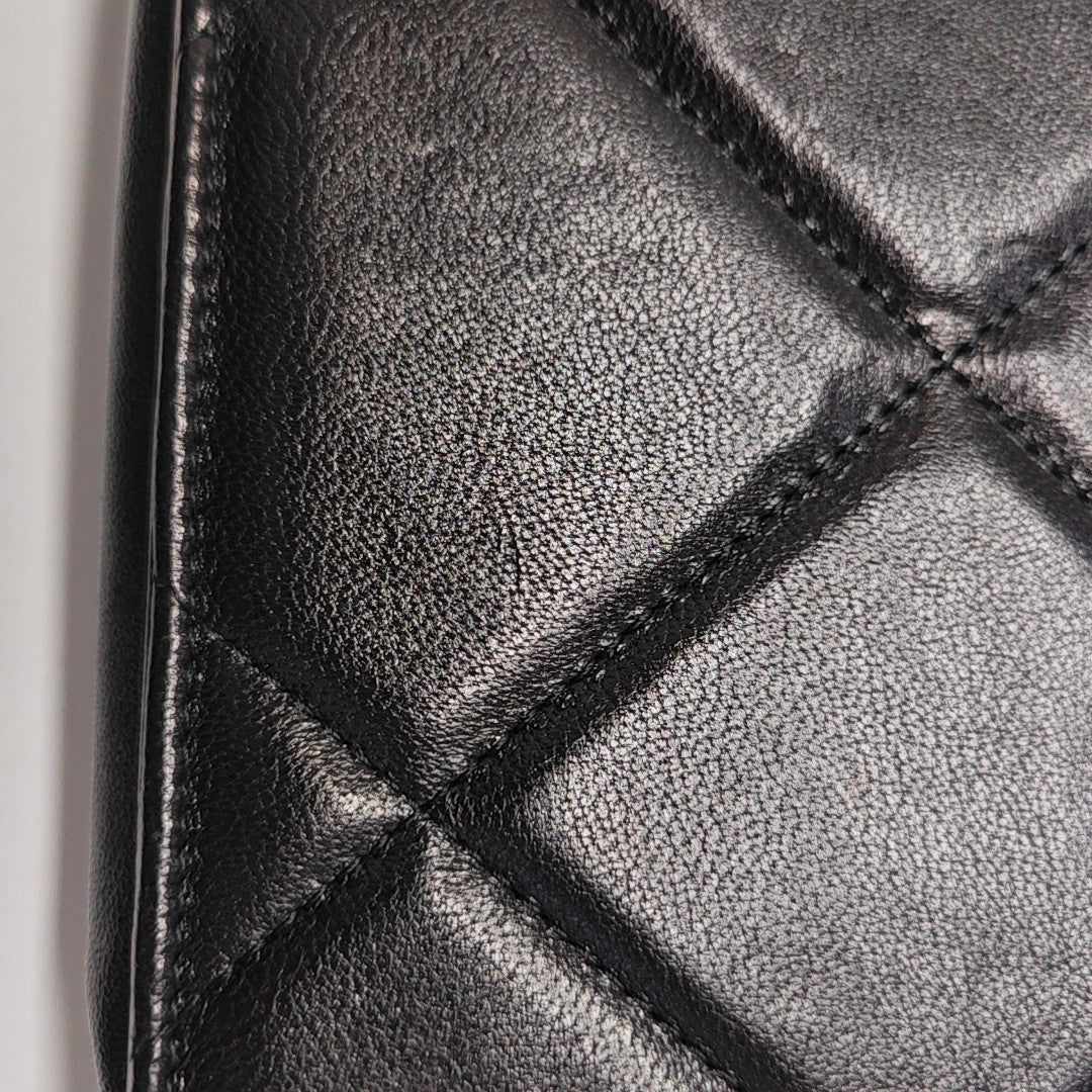 CHANEL 19 WOC Quilted Lambskin Black