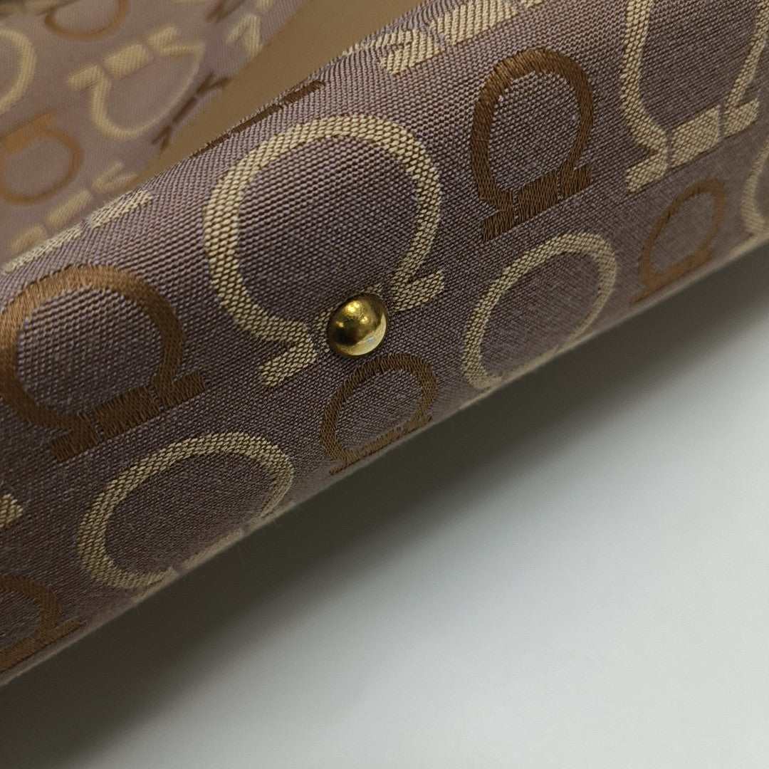 Canvas Brown