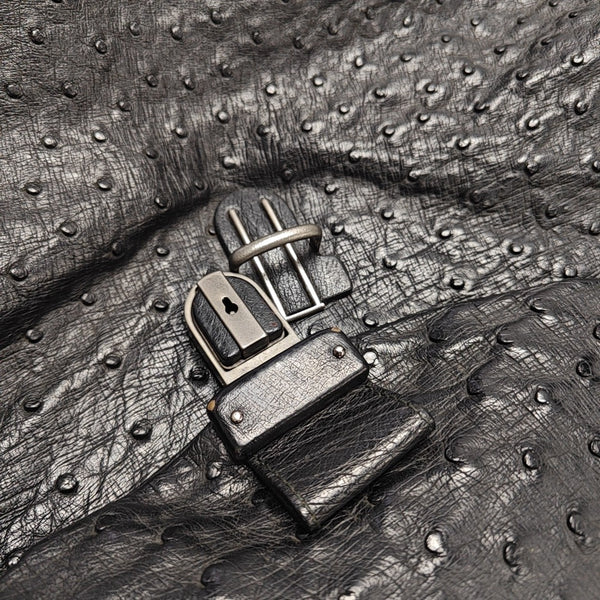 Capri Ostrich Black