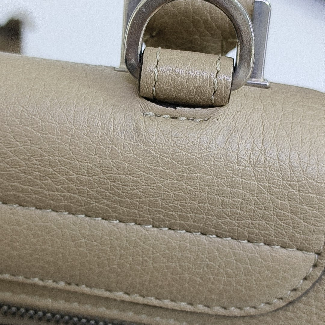 TRAPEZE Small Calfskin Beige