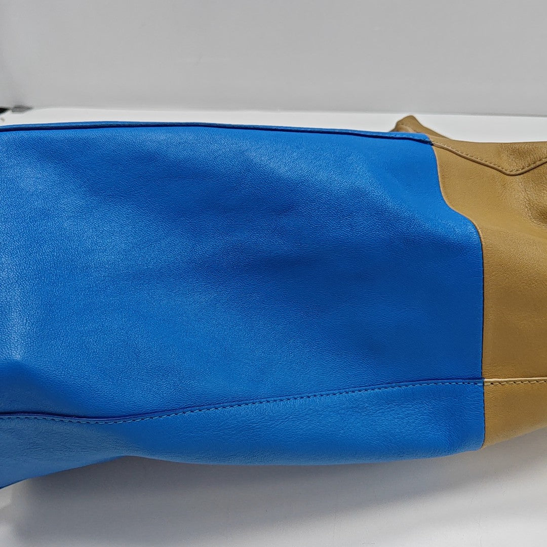 VERTICAL CABAS Medium Calfskin Blue