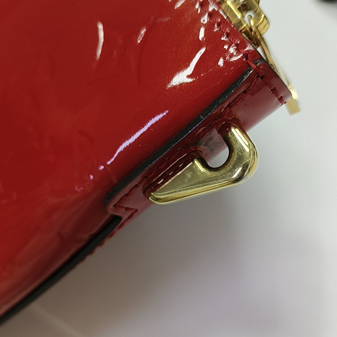 MONTEBELLO MM Patent Leather Red