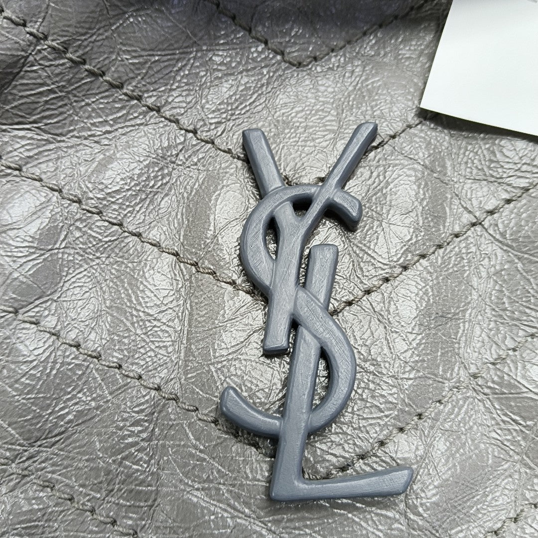 NIKI Medium Chevron Calfskin Gray