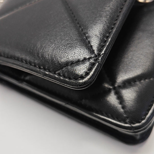 CHANEL 19 Quilted Lambskin Black
