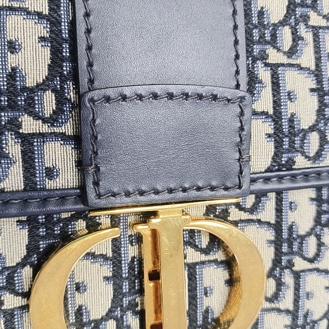 30 Montaigne Oblique Canvas Blue