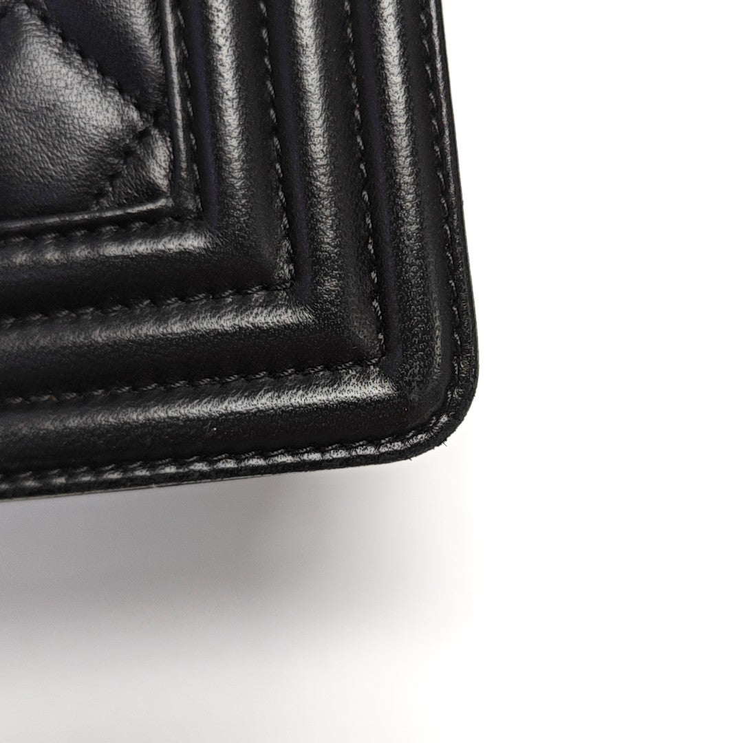 BOY CHANEL Medium Quilted Lambskin Black
