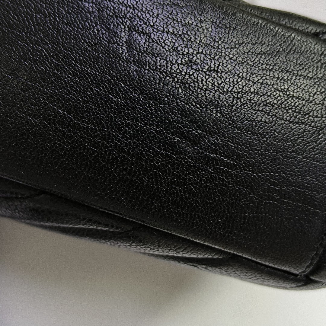 COLLEGE Medium Chevron Lambskin Black