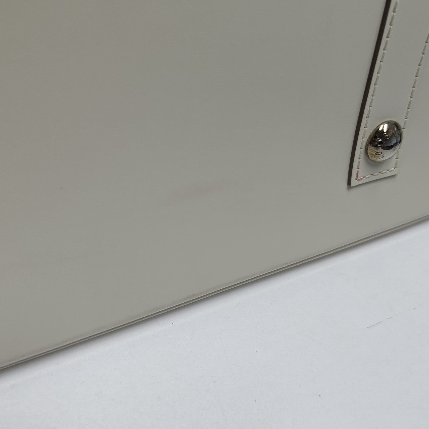 ALMA GM Epi White