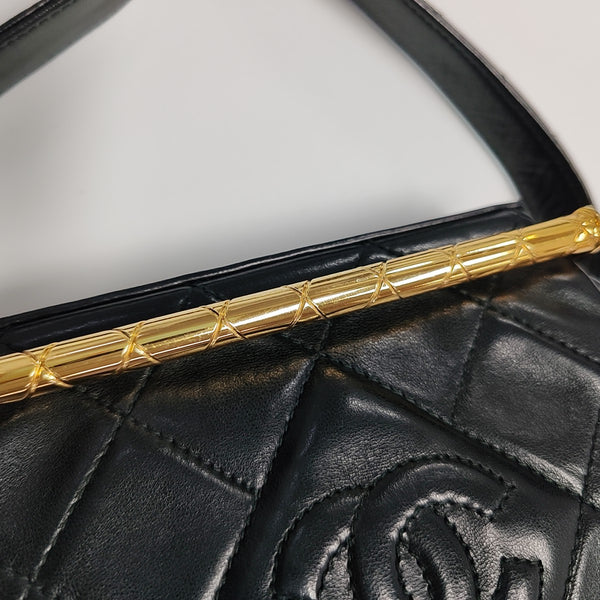 Quilted Lambskin Shoulder Bag Black