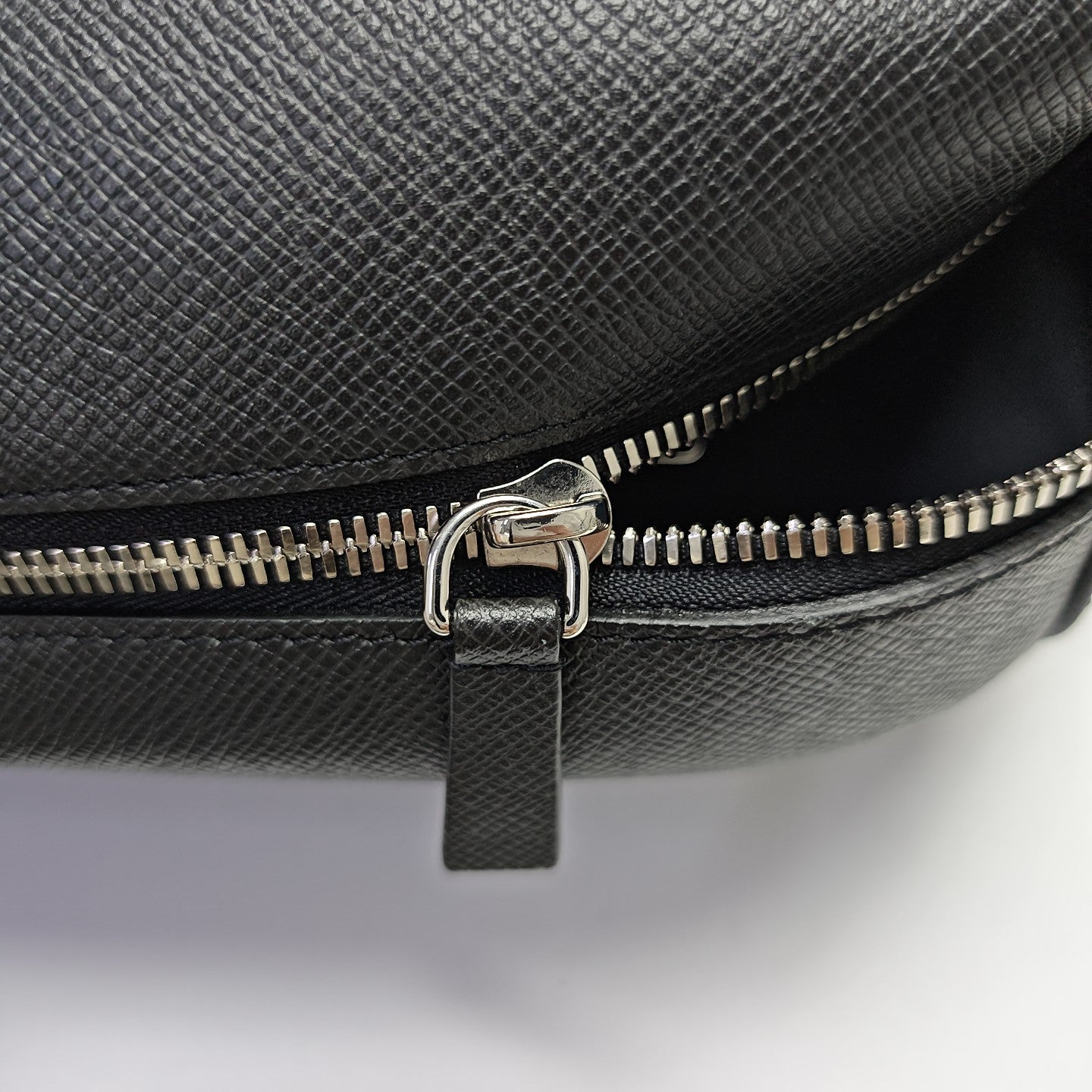 GRIGORI Calfskin Black