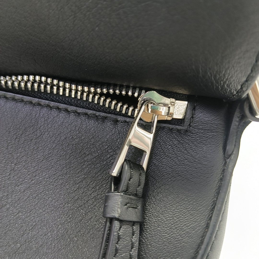 Puzzle Medium Calfskin Black