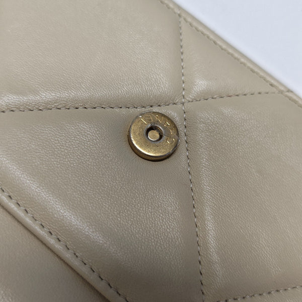 CHANEL 19 WOC Quilted Lambskin Beige