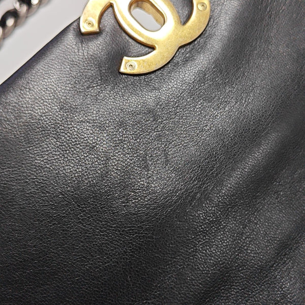 CHANEL 19 Small Quilted Lambskin Black