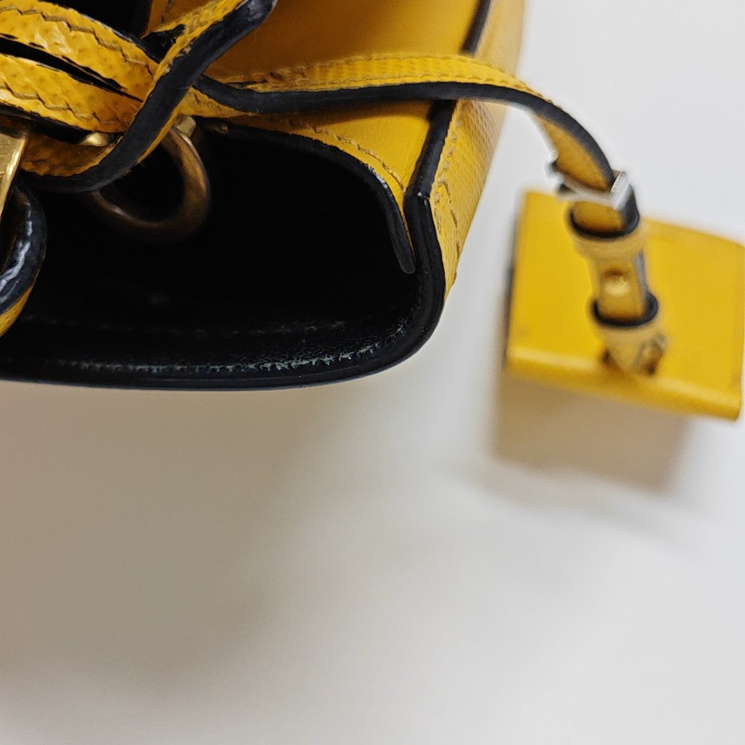 Panier Medium Calfskin Yellow