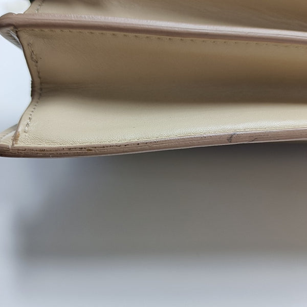 CASE Calfskin Beige