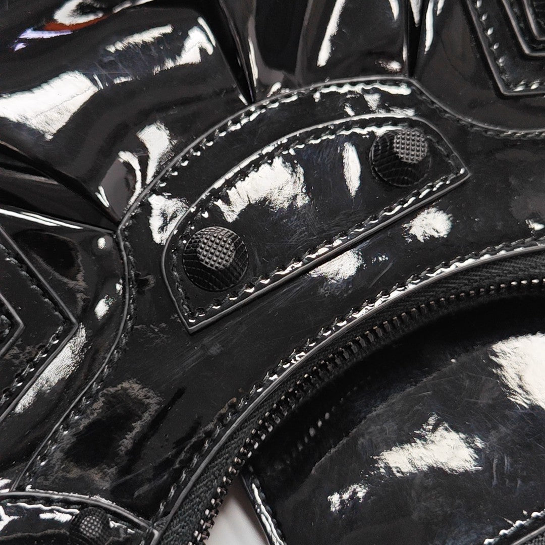 Le Cagole Small Patent Leather Black