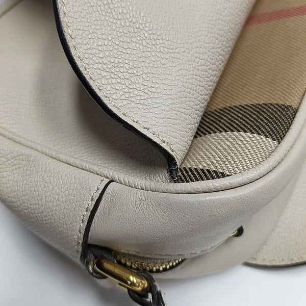 Buckle Calfskin Beige