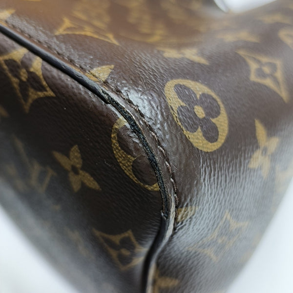 NÉONOÉ MM Monogram Coated Canvas Brown