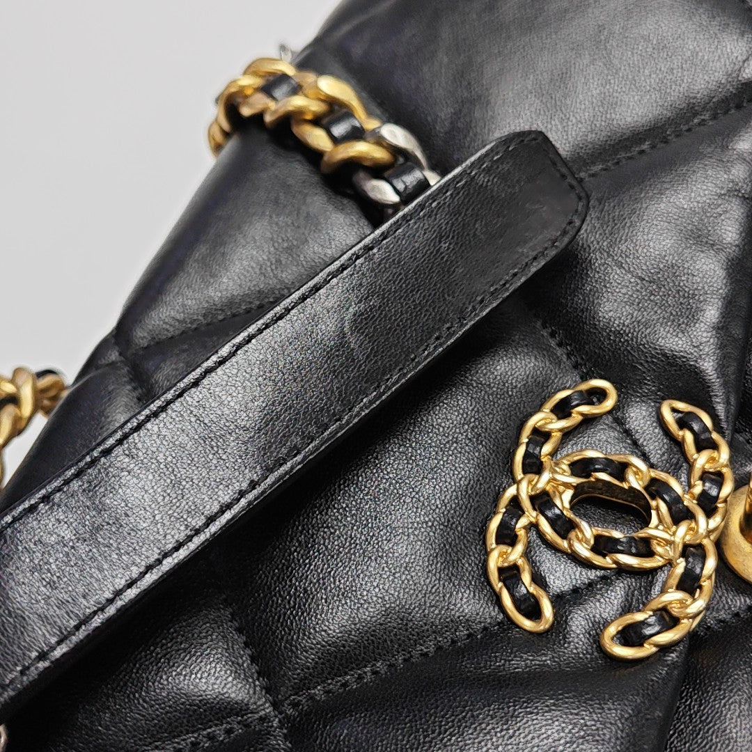 CHANEL 19 Large Quilted Lambskin Black