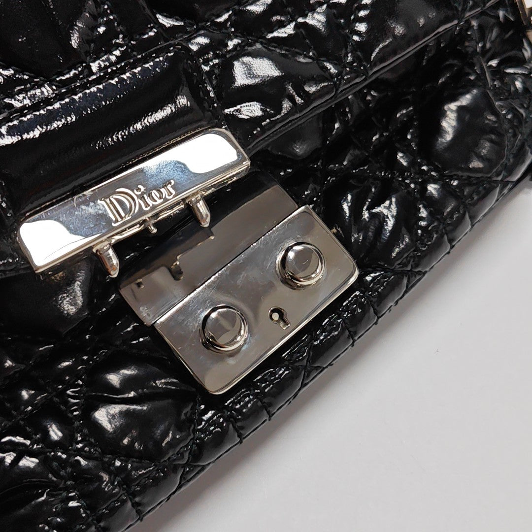 New Lock Cannage Patent Leather Black