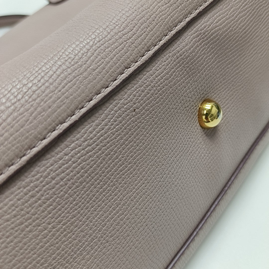 The Banner Medium Calfskin Pink