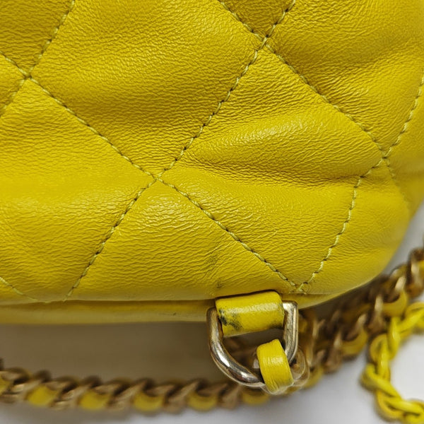 DRAWSTRING Quilted Lambskin Yellow