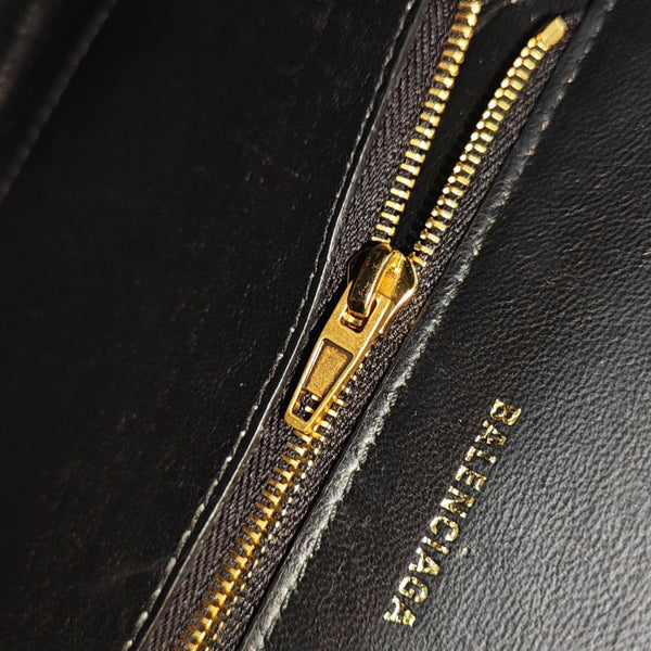 Hourglass Small Calfskin Black